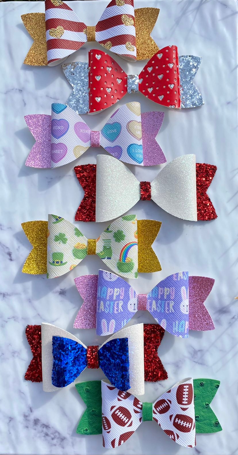 Holiday bow bubdle