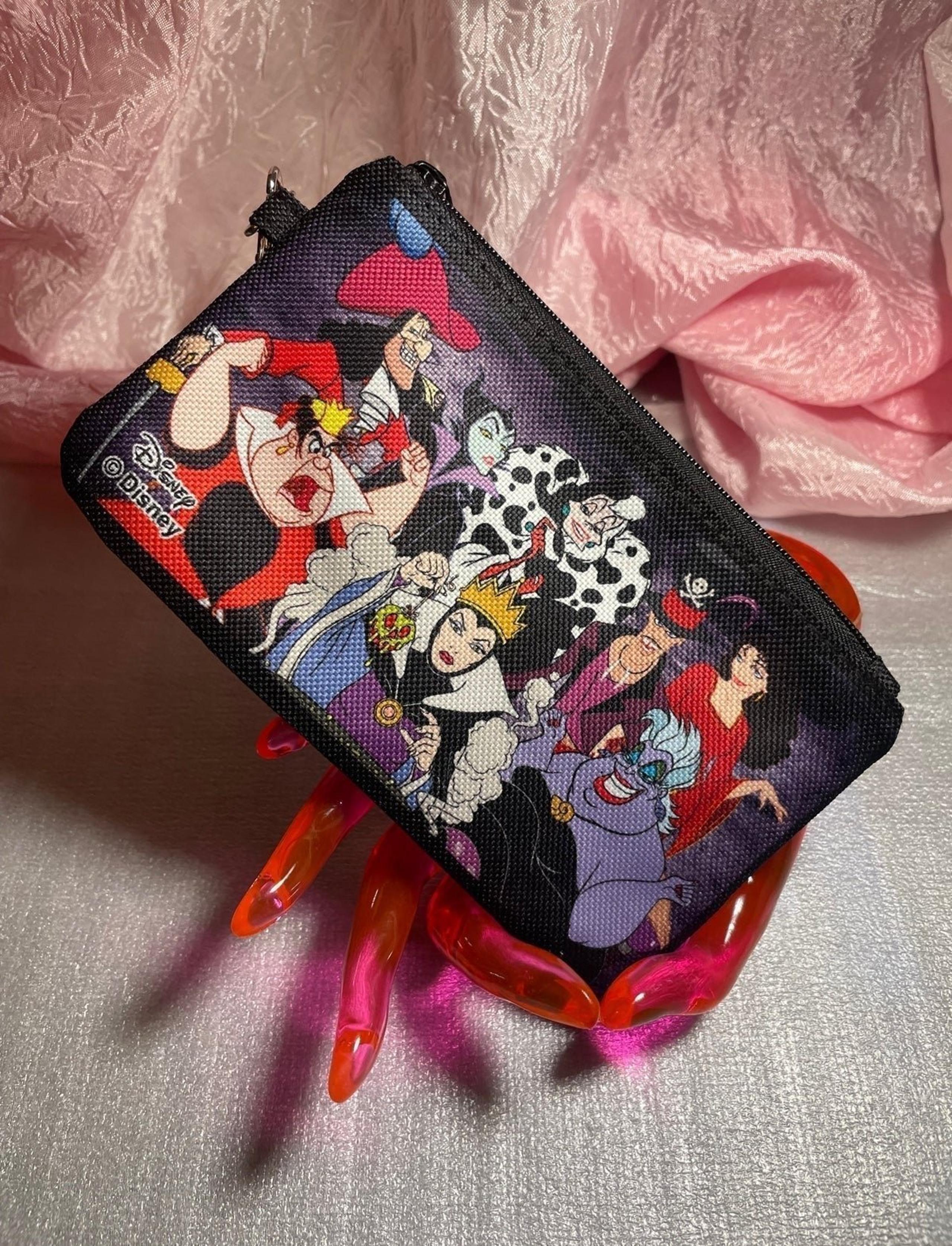 Disney VILLAINS wristlet/clutch NEW