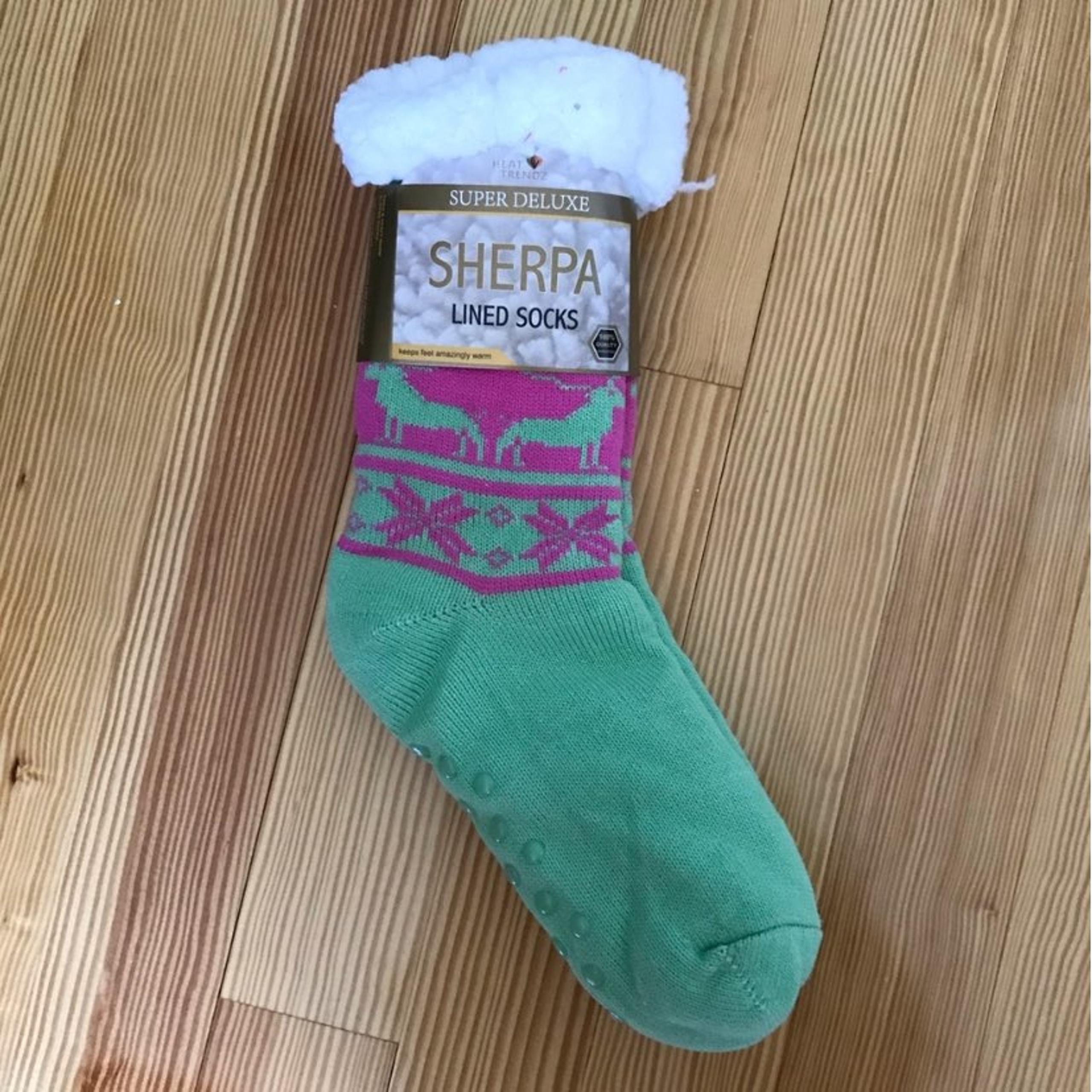 Sherpa fuzzy socks