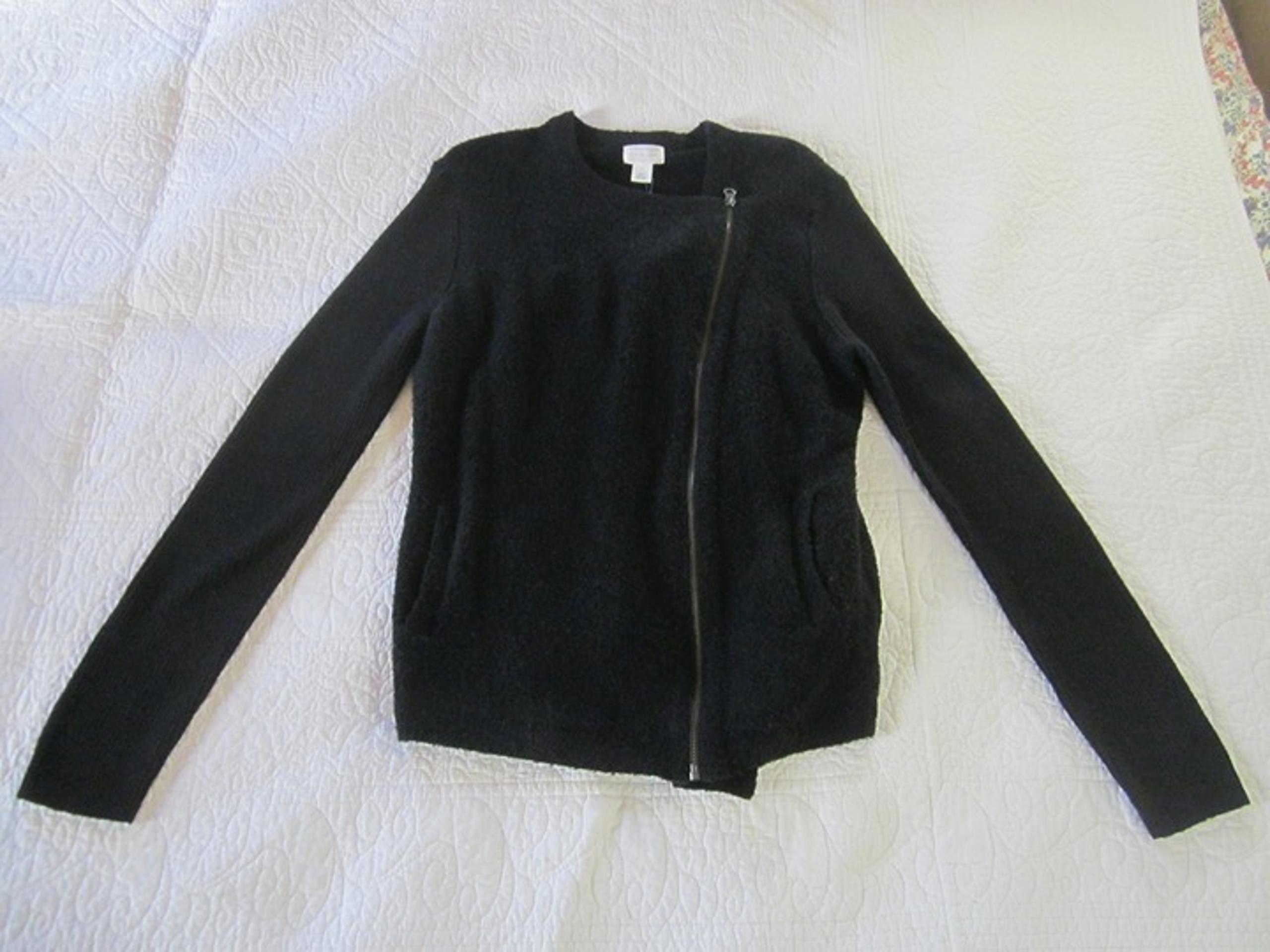 Caslon Womens Sweater Size M Black Zip Up Cardigan Asymmetrical Hem Pockets