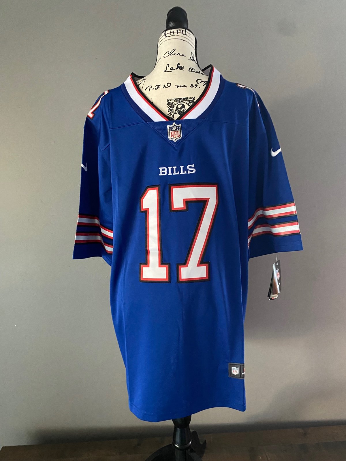 NIKE NFL Josh Allen Buffalo Bills #17 jersey NWT in L/XL/2XL