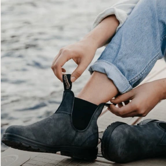 New! Blundstone Chelsea 587 Rustic Black sz 7