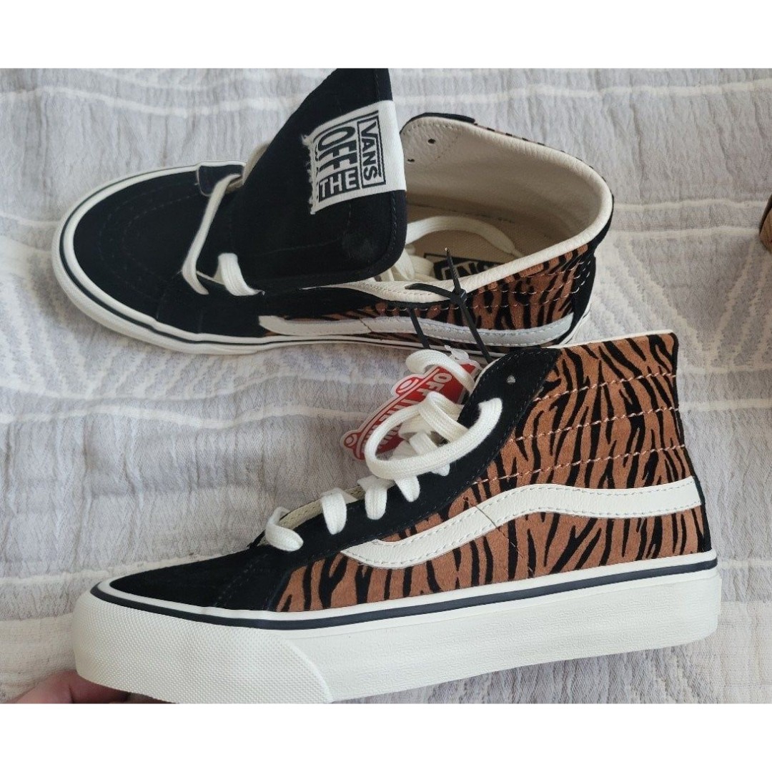 Vans Sk8-Hi 38 Decon S animal print/black/marshmallow nwt size 6