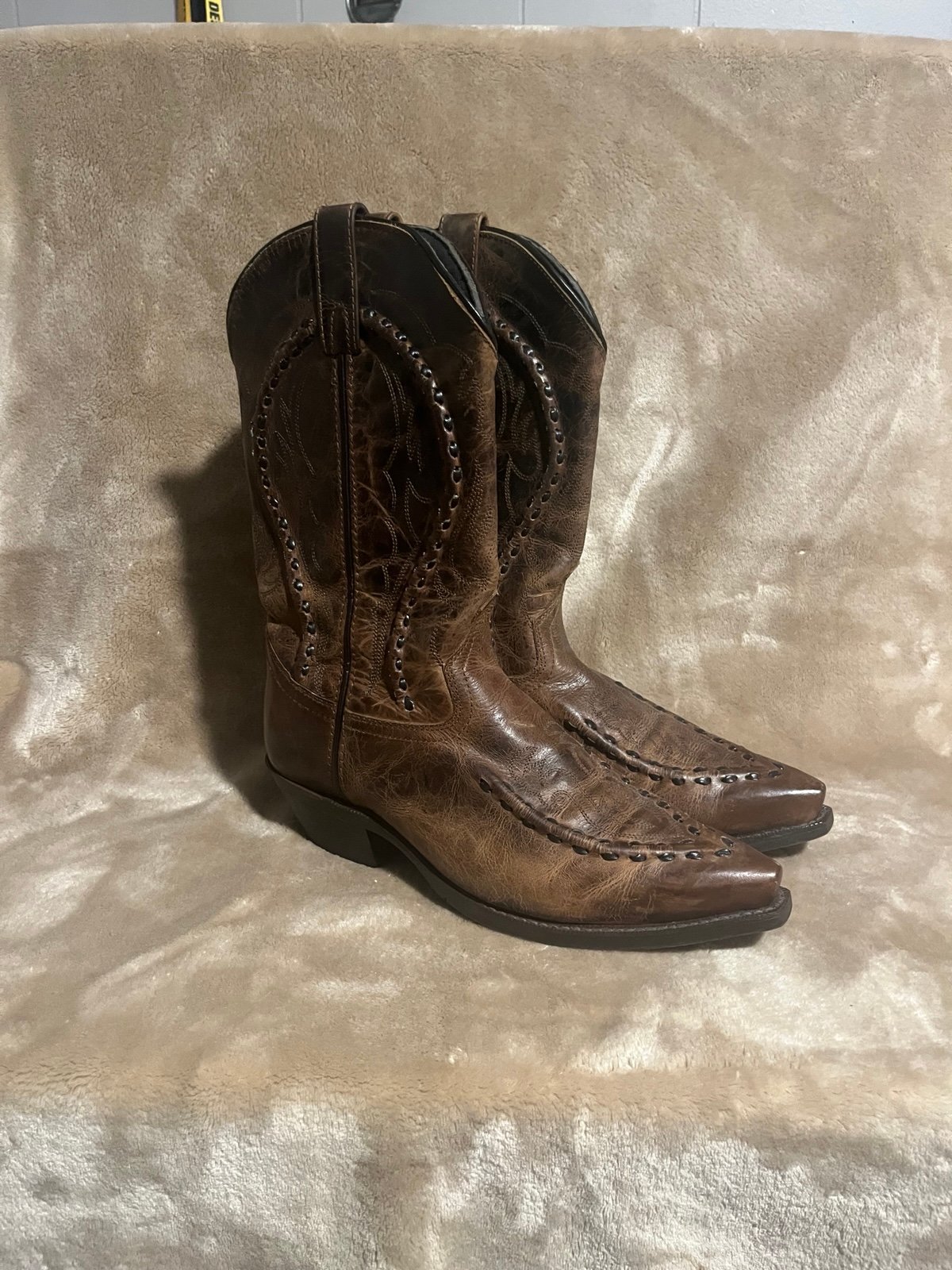 Y2K 2000’s Laredo Whip Stitch Nip wide Laramie Western cowboy boot