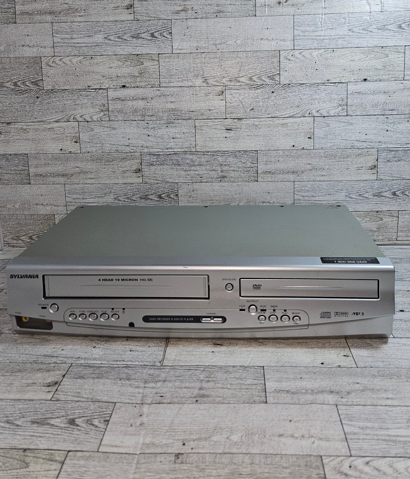 Sylvania DVC840F DVD/VHS Recorder Combo VCR Tape Player No Remote