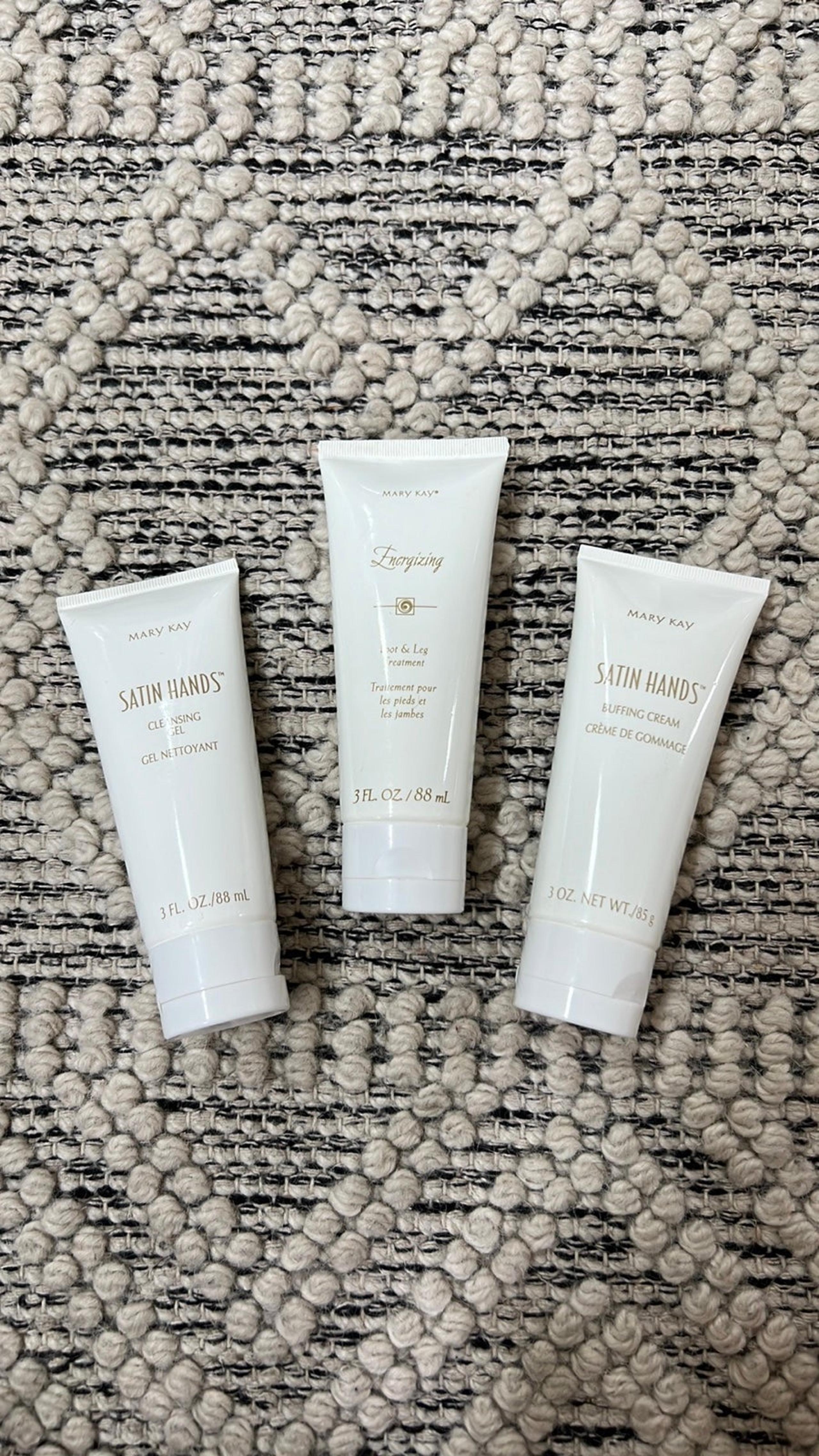 Mary Kay Satin Hands Set (Gel, Leg Treatment & Buff Cream)