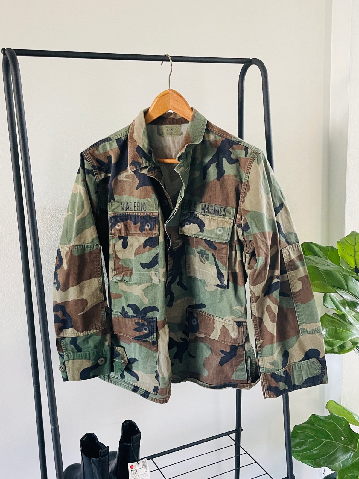 Vintage army jacket. Bin K