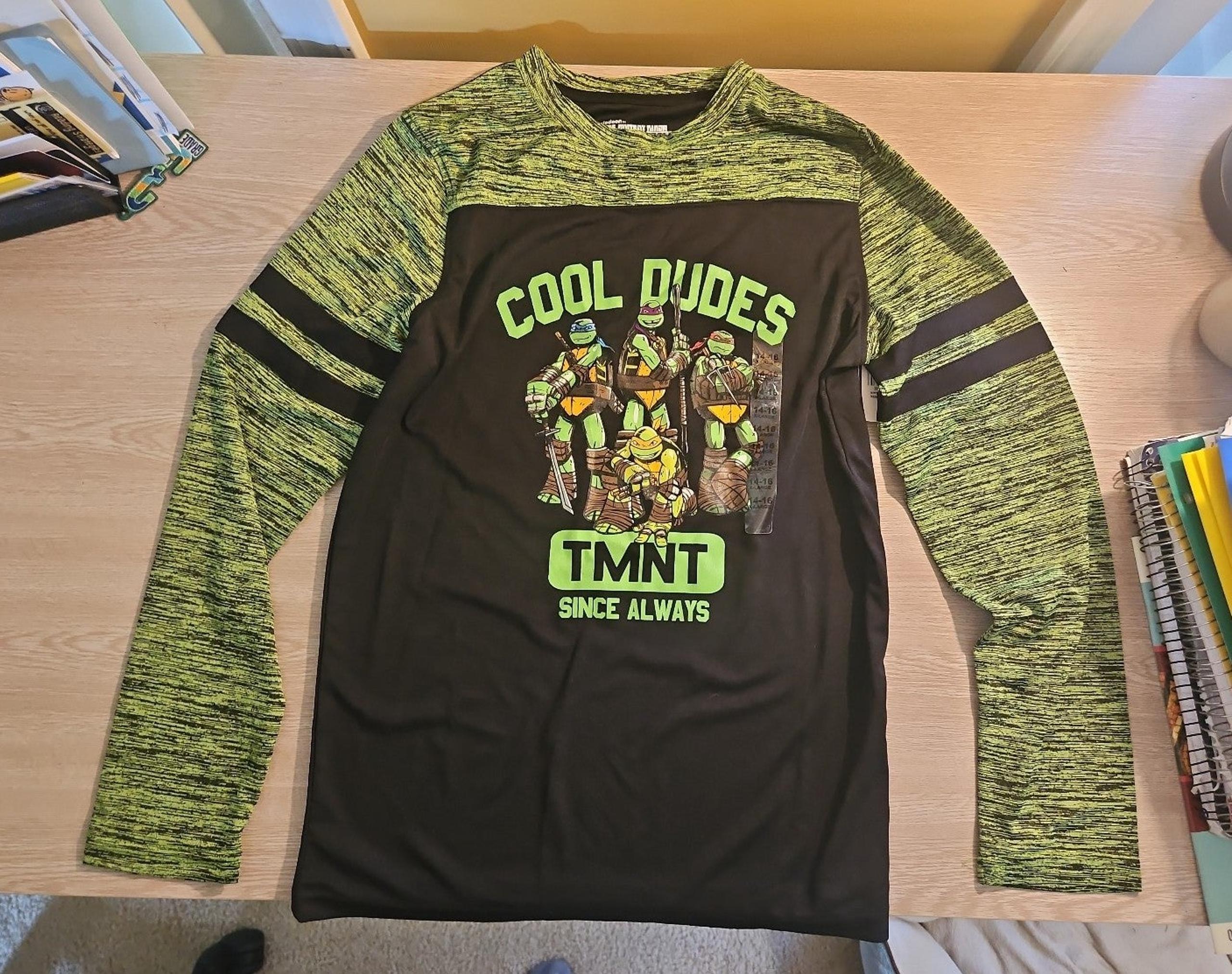 New TMNT XL Black & Green T-Shirt