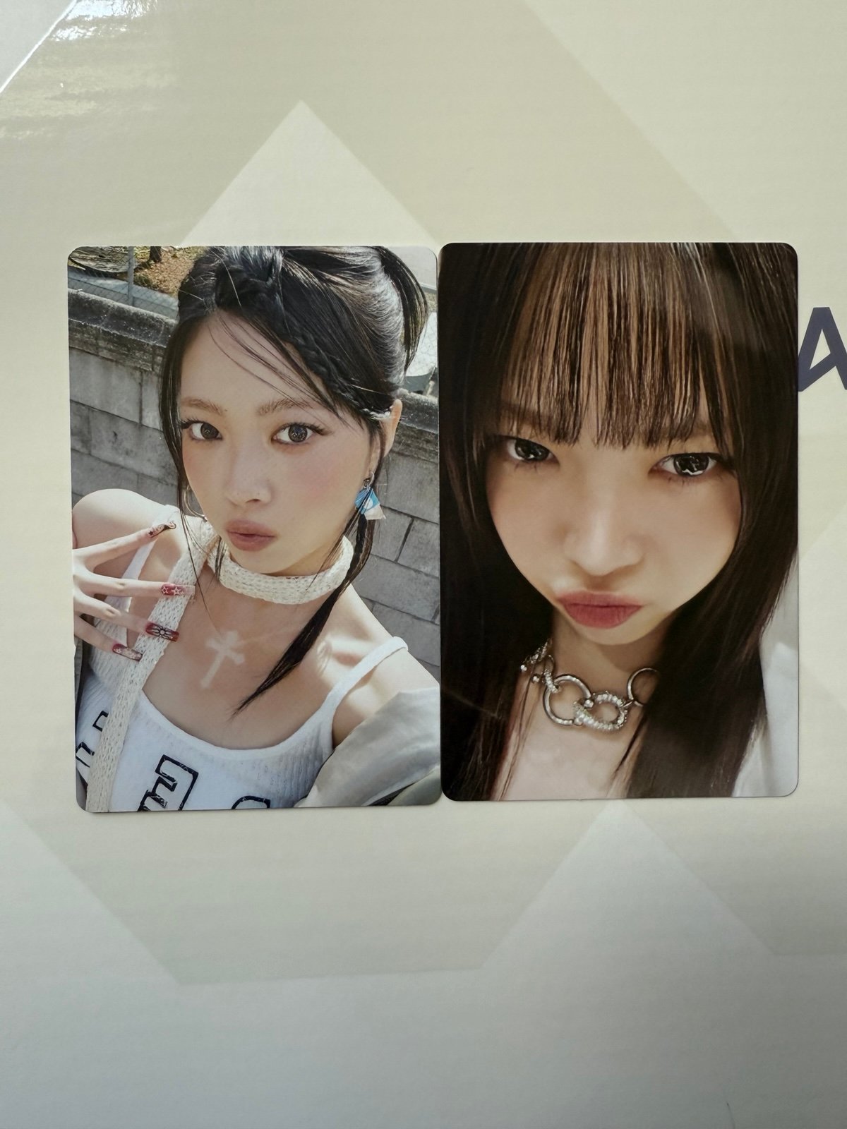 official le sserafim hong eunchae hello82 exclusive photocard set
