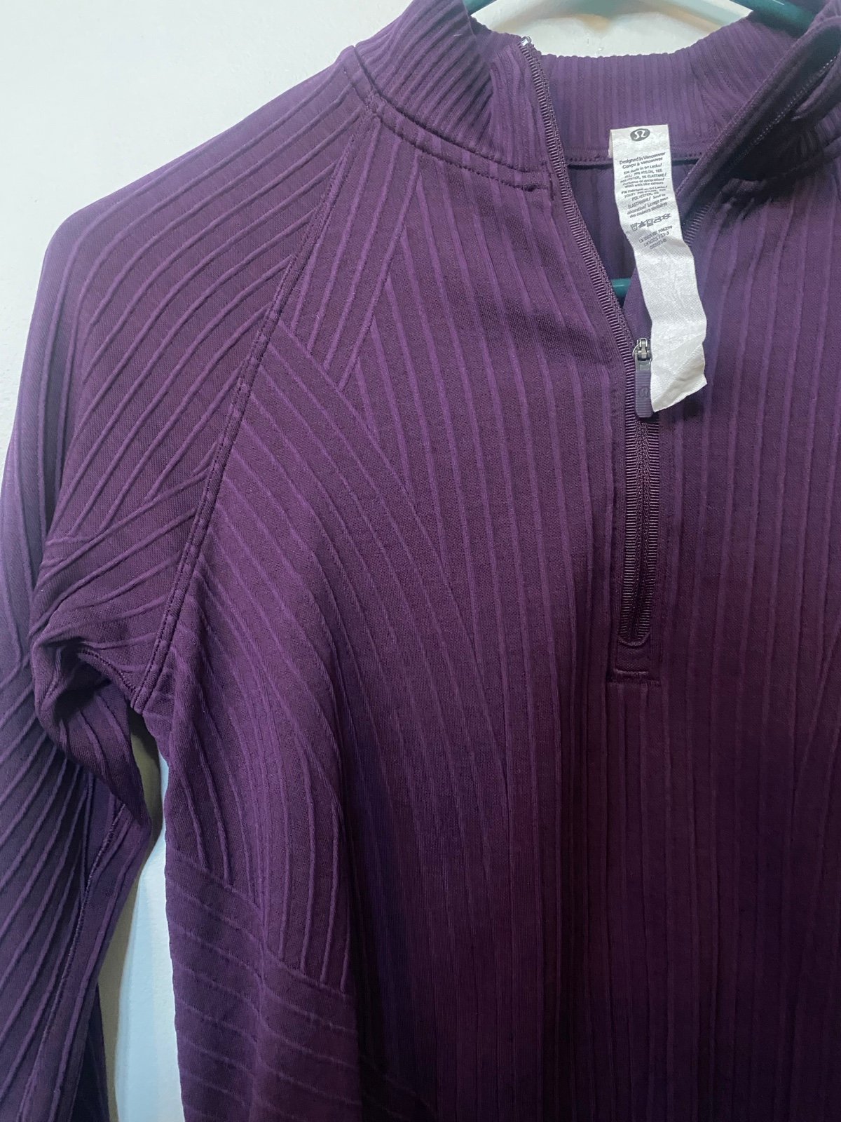 Lululemon Athletica W3GTCS Rest less Cropped 1/2 Zip Purple Pullover Size 4