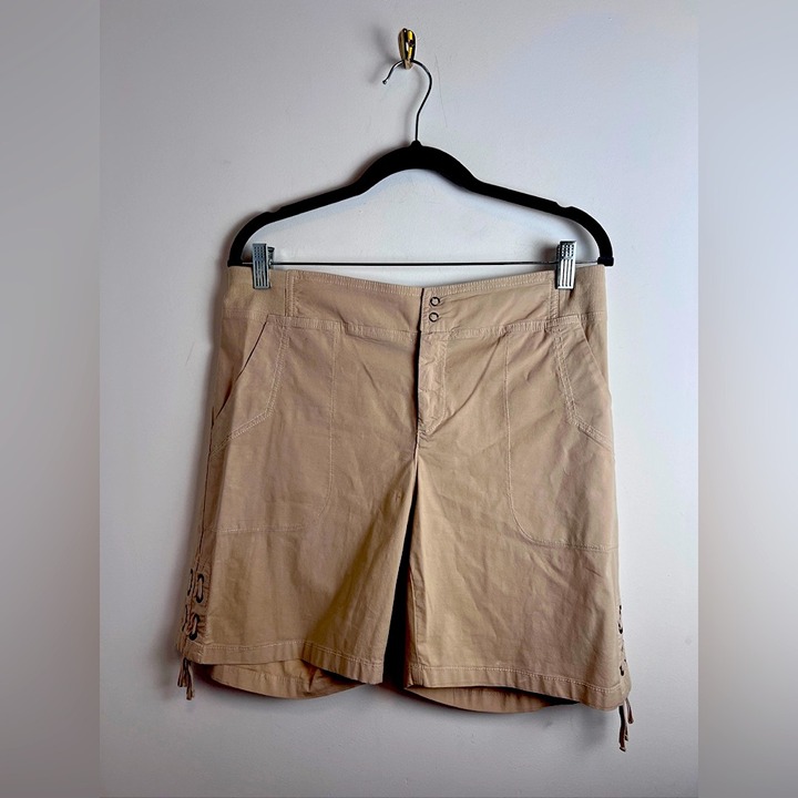 XCVI Khaki Shorts Large