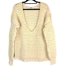 Free People Knit Sweater Oversized Style V-Neck, Off Shoulder, Adorable XS