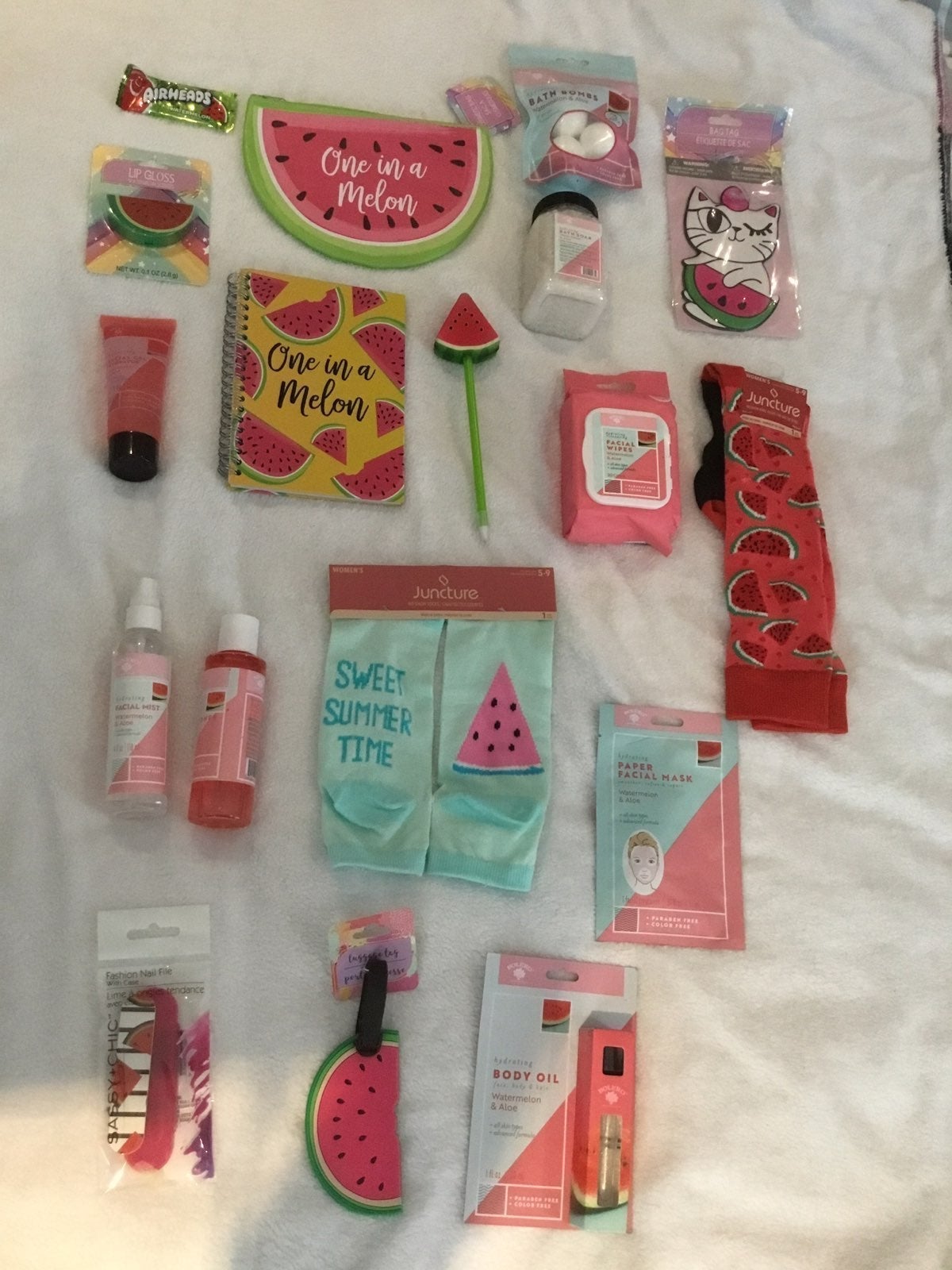 WATERMELON SCENTED LOT SKIN CARE, LIPS,