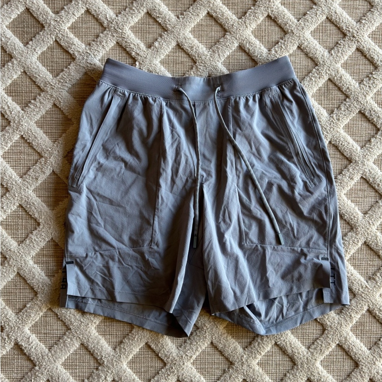 Lululemon License to Train Shorts 8” Inseam Unlined Size Small Gym Athletic