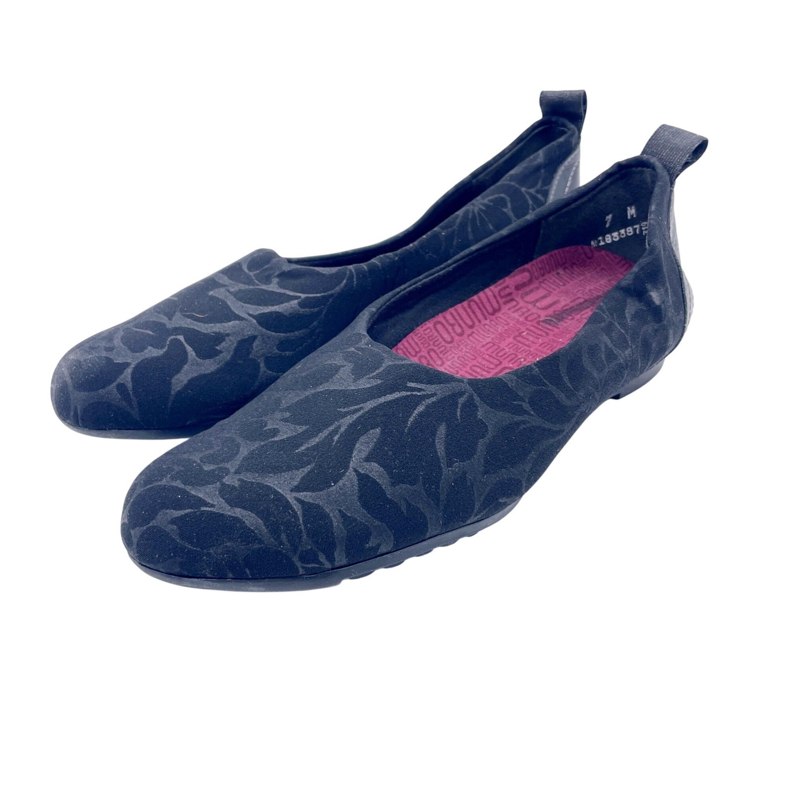 Munro Iriana Flat Slip On Women’s Black Shoes Size 7