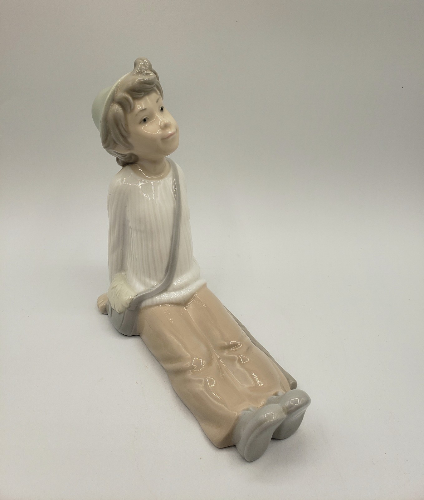 RARE Nao by Lladró “Boy Resting” Figurine Spain 1970's Retired, Daydreamer 6.5 H