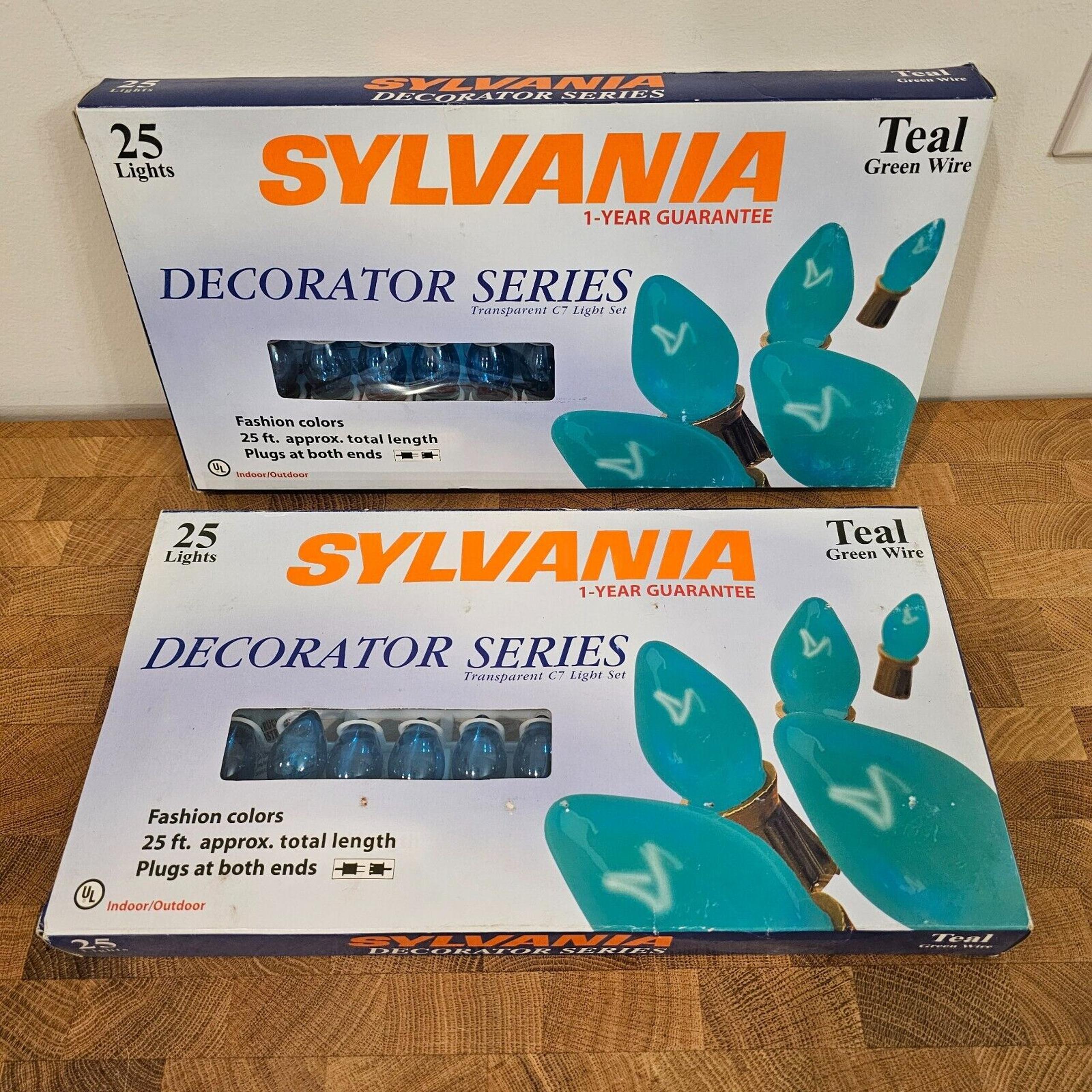 Sylvania Decorator Series 25 Feet C7 Teal Light Set w/ Green Wire!
