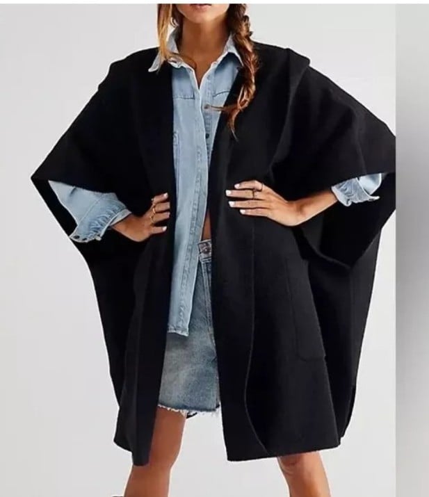 FREE PEOPLE Black All I Need Cozy Hooded Kimono Ponchos jacket One Size