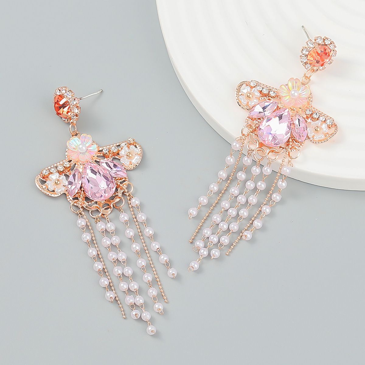Color diamond earrings tassel imitation pearl water drop shaped diamond earrings