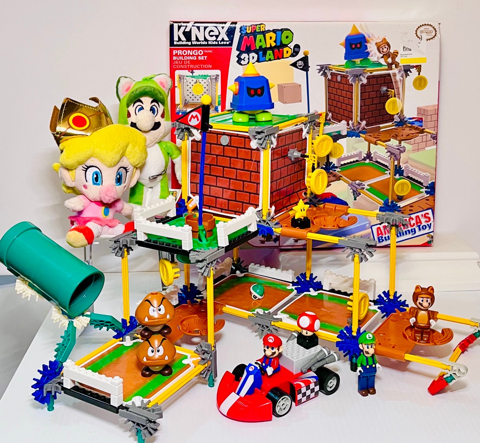 K'NEX Mario 3D Land Prongo Building Set + 9 Figures + Mario Kart +2 Plush
