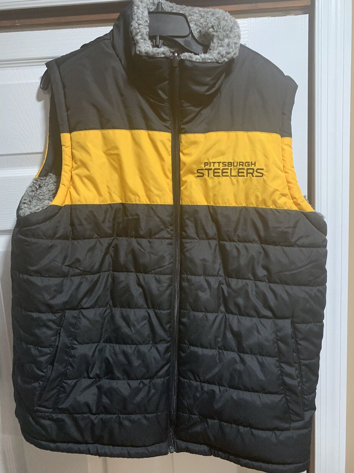 Pittsburgh Steelers Men's GIII High Side Reversible JACKET Vest - Size XL - NWT