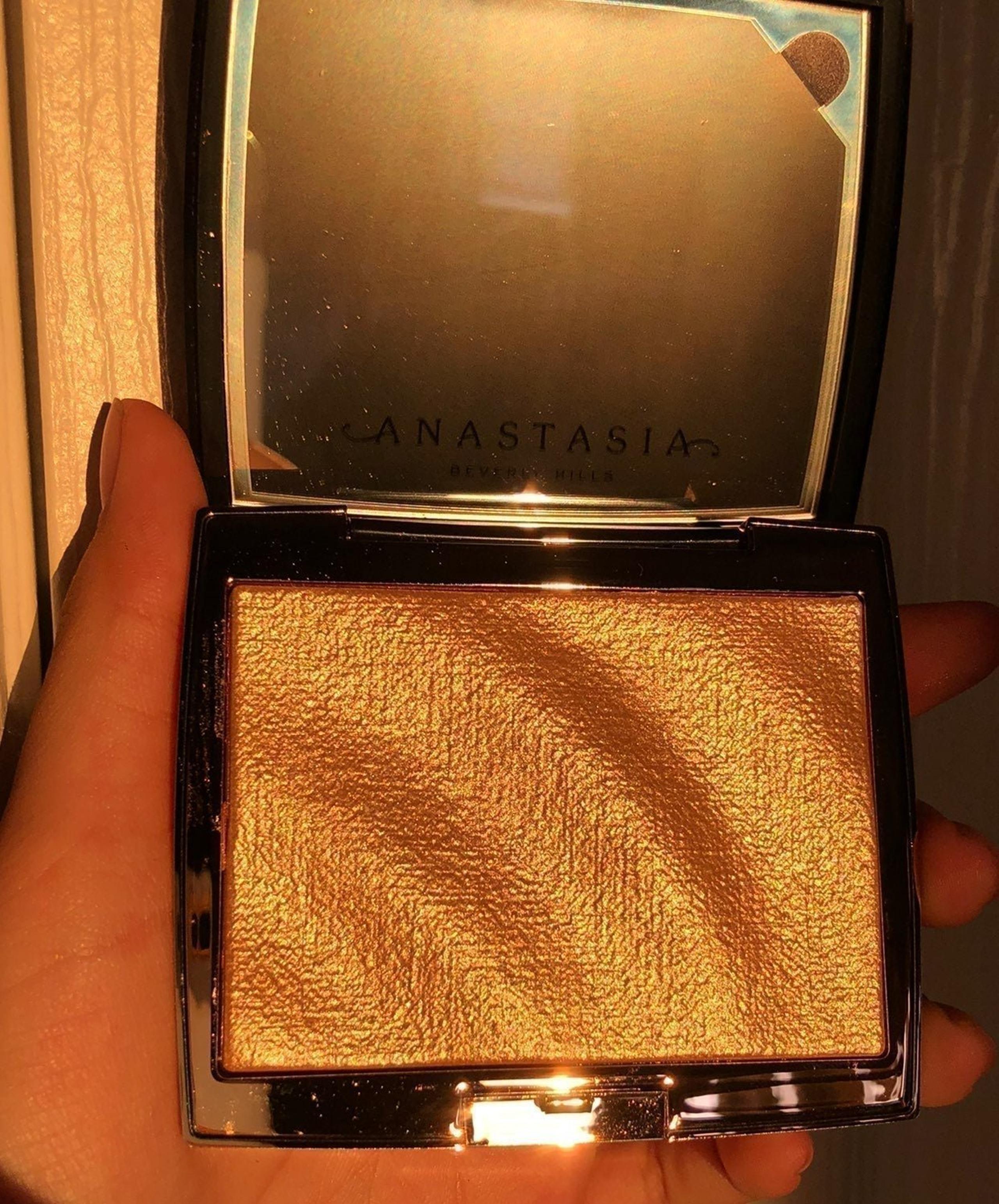 Anastasia Beverly Hills Highlighter