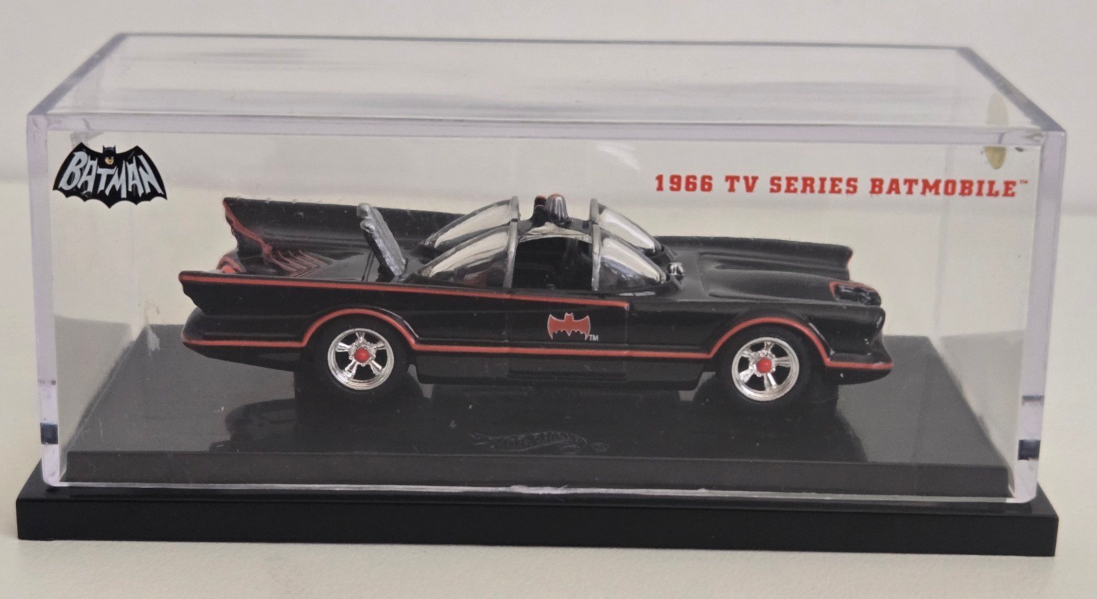 Hot Wheels 1966 TV Series Batmobile SDCC Comic Con Exclusive in acrylic case