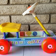 FISHER-PRICE VINTAGE 1972 TODDLERS TOY