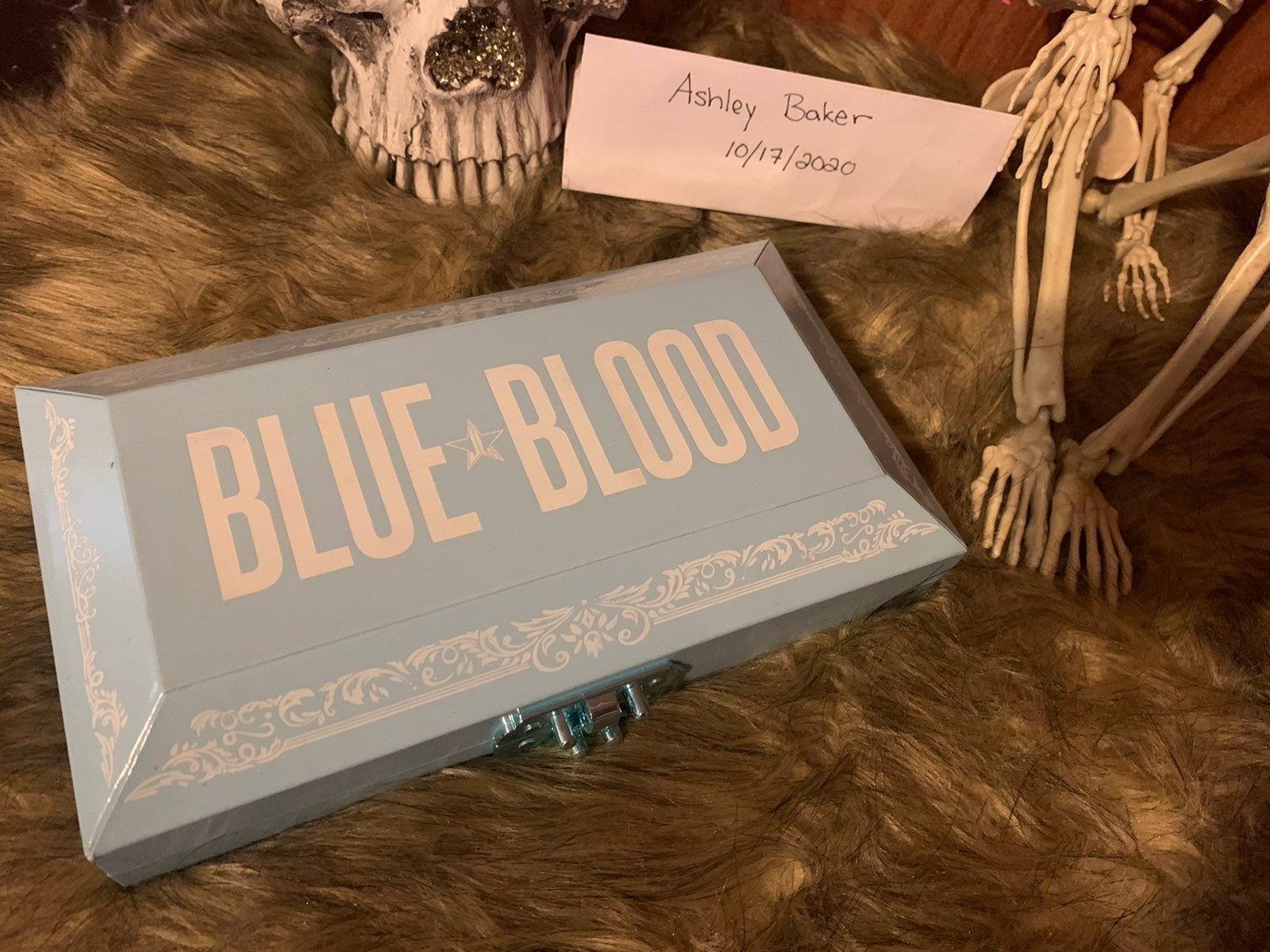 Jeffree Star Cosmetics Blue Blood Eyesha
