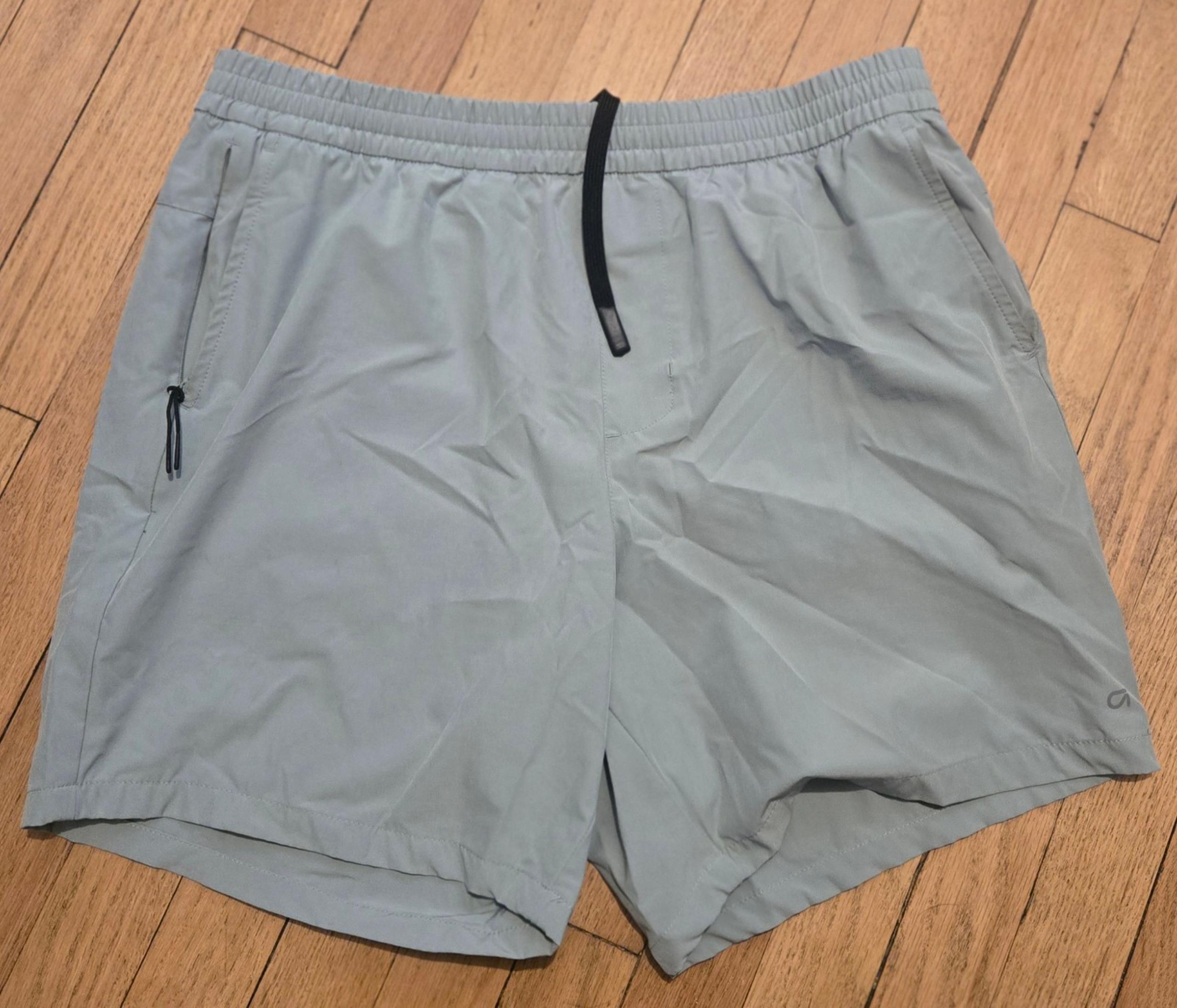 Mens gapfit shorts- Size M