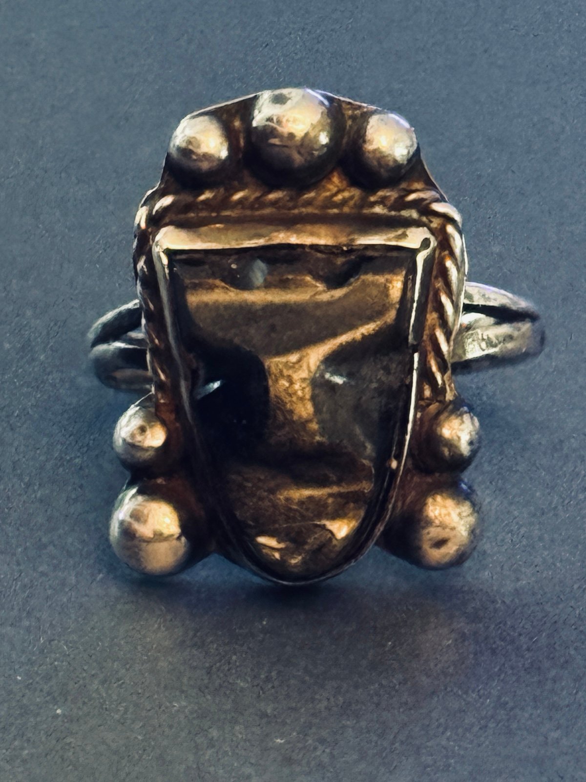 Estate vintage sterling silver carved onyx Aztec face Size 7.5