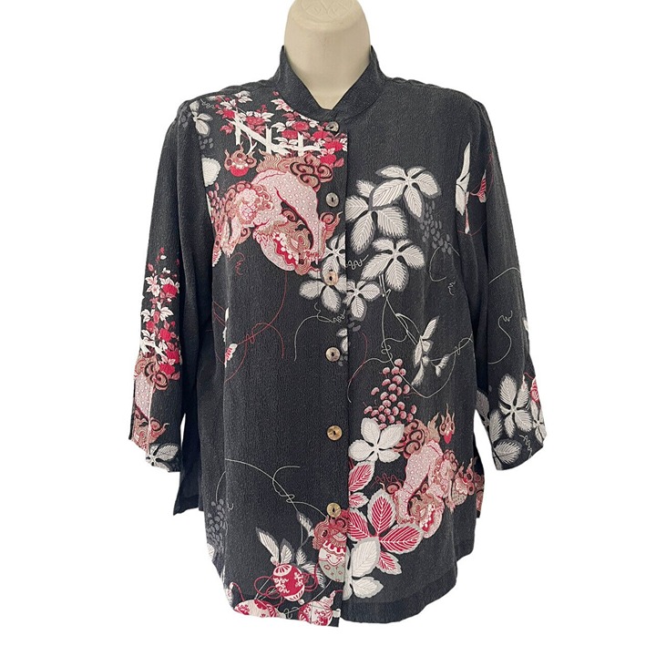 Citron Santa Monica Woman's Sz PM Gray 100% Silk Foo Dog Dragon Print Blouse