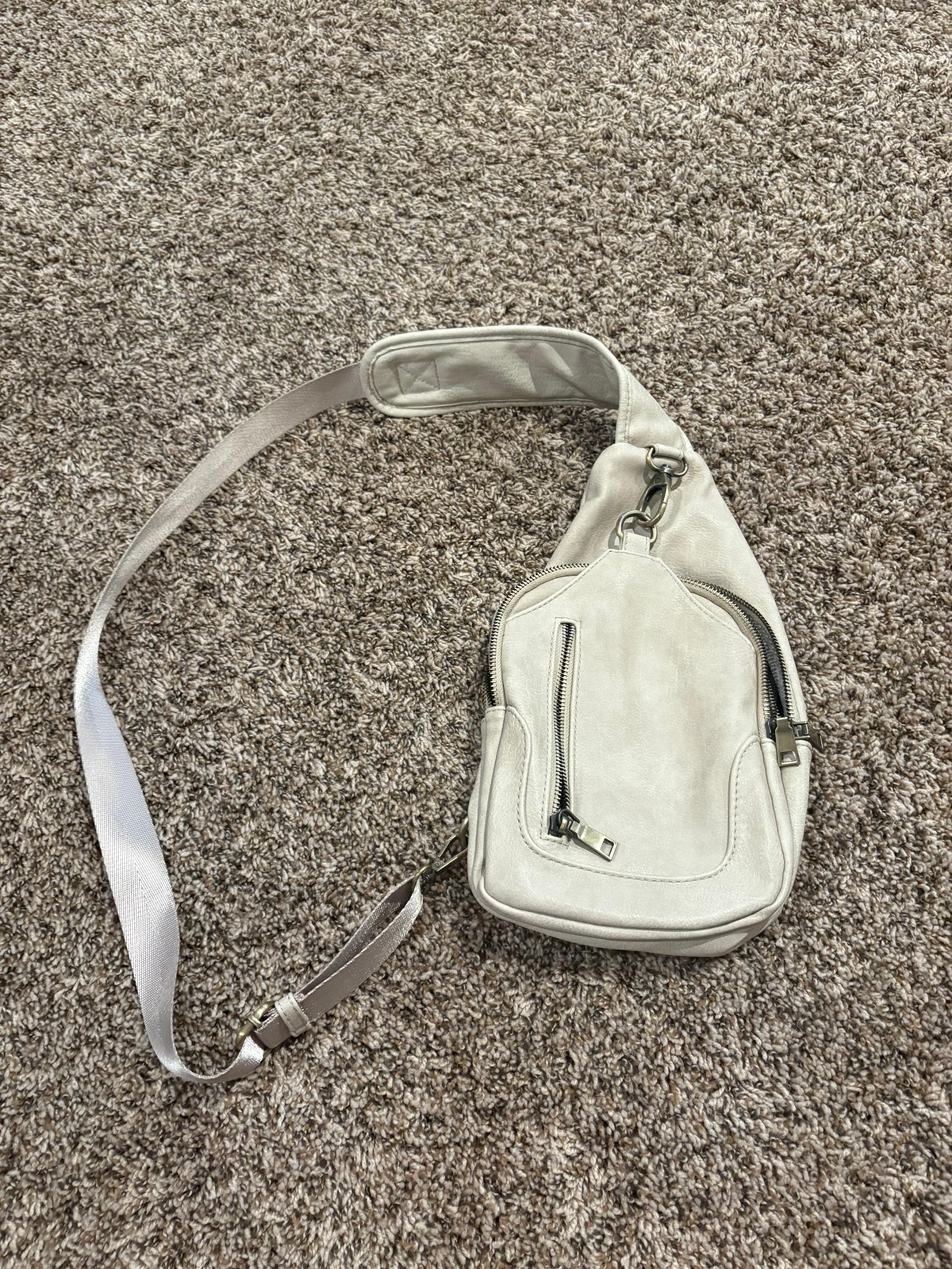 Antik Kraft sling crossbody bag