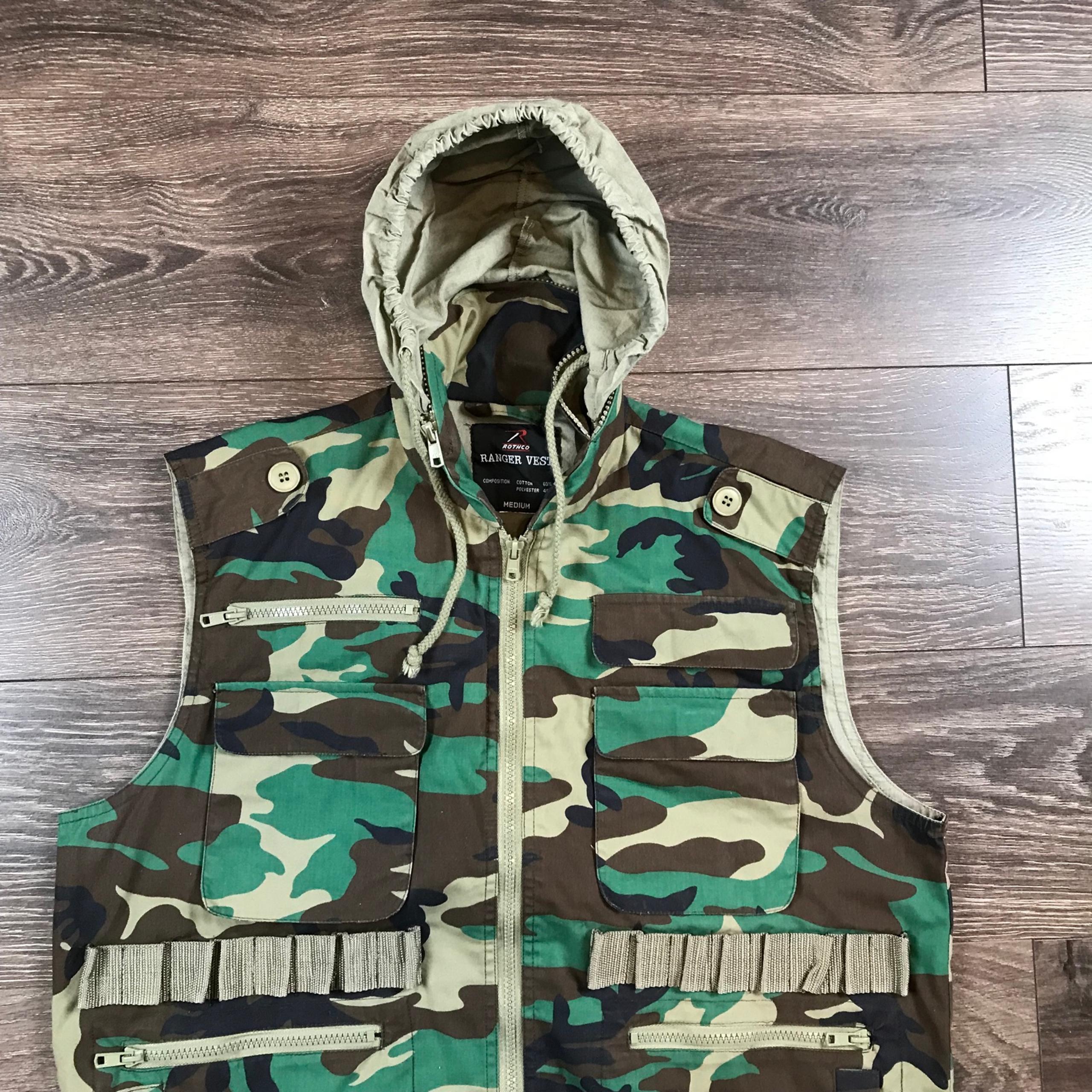 Rothco Ranger Vest Men’s Outdoor Full Zip Packable Tactical Camo Hooded Vest (M)