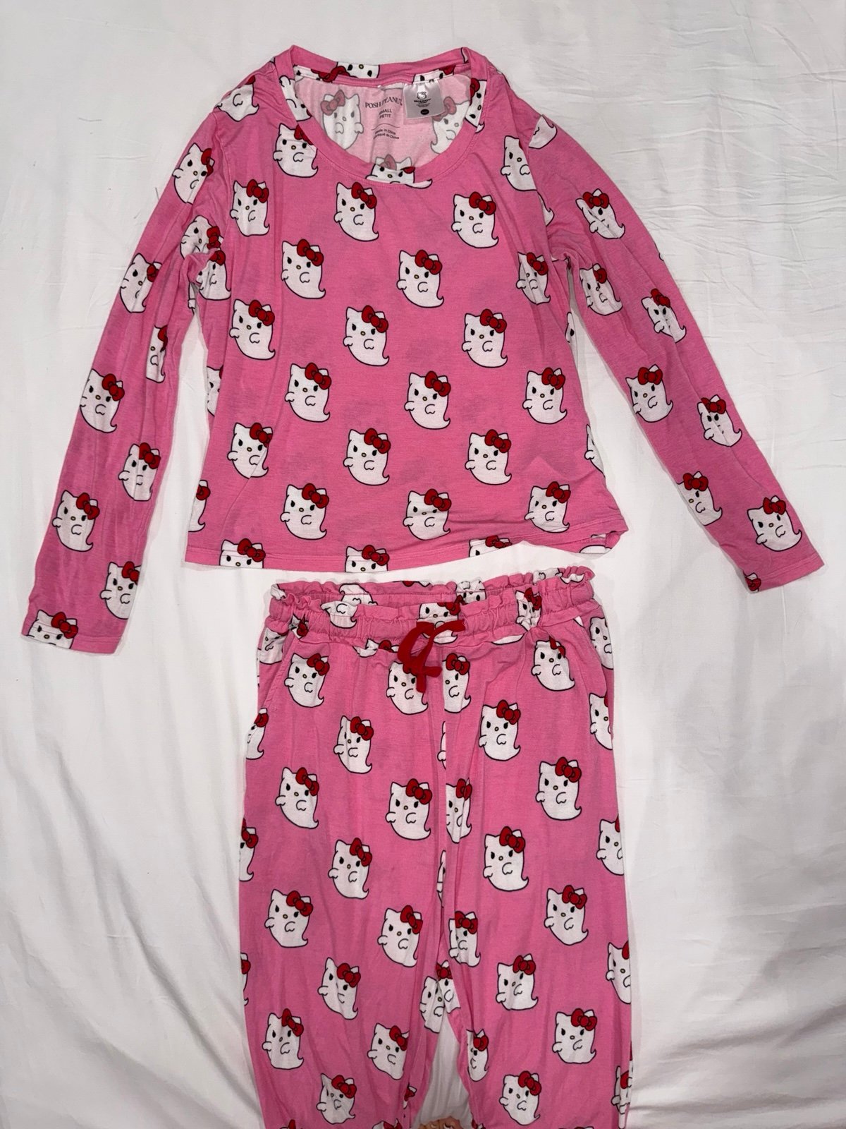 Posh peanut hello kitty Halloween mom pajamas S