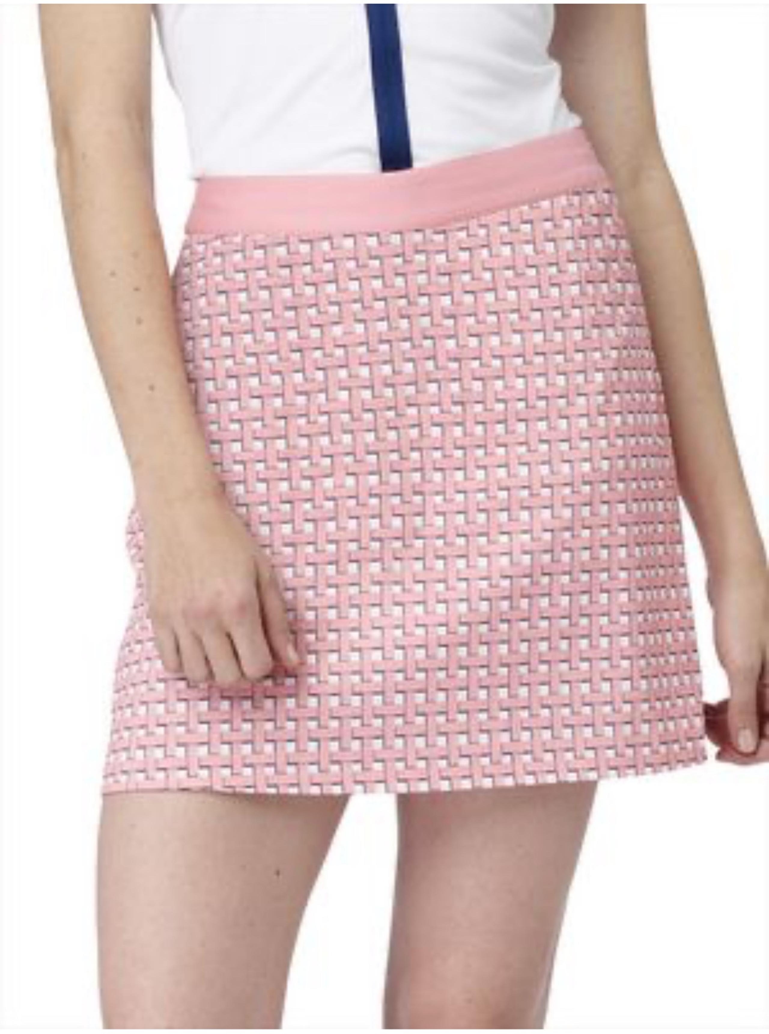 Women’s golf skirt/skort size 6 Greg Norman side zip built in shorts pink white