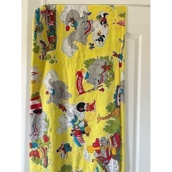 True Vintage Disney Dumbo Shert