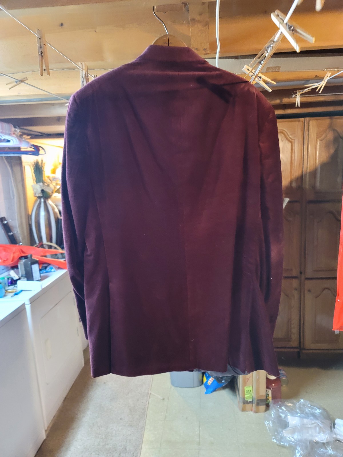 Men's wine colored Blazer