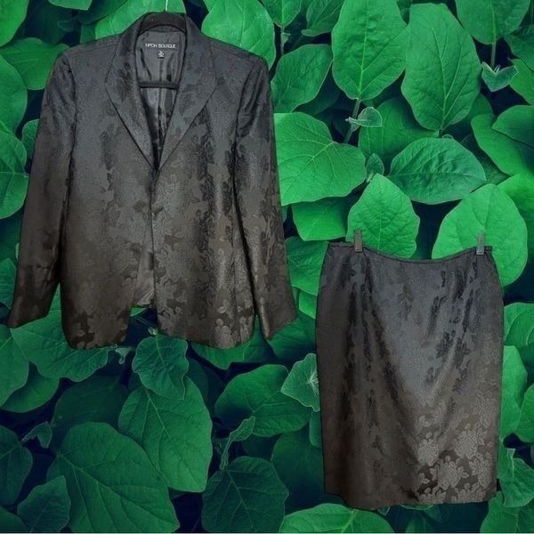 Nipon Boutique Black Skirt Suit Size 12
