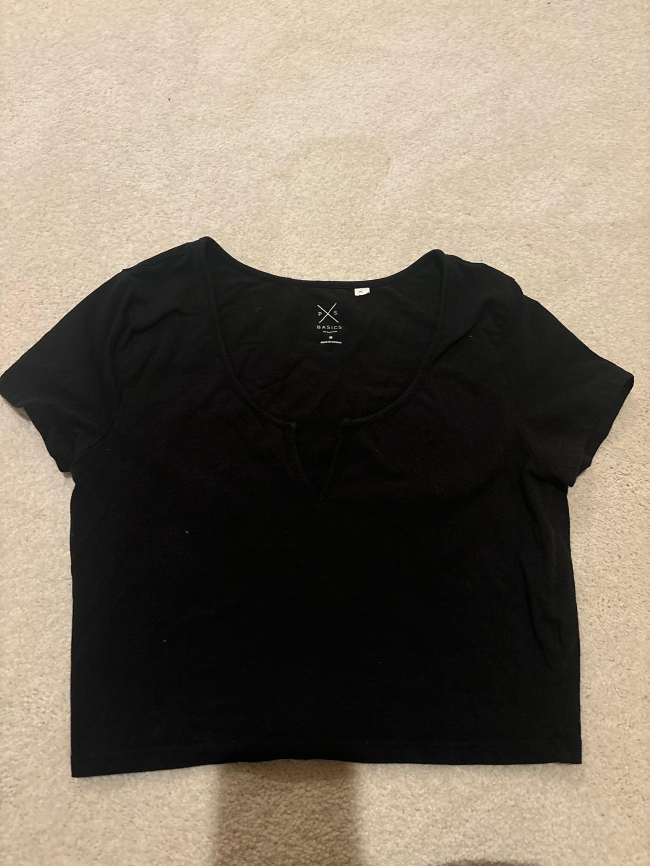 Pac Sun notched v neck black crop top - PacSun