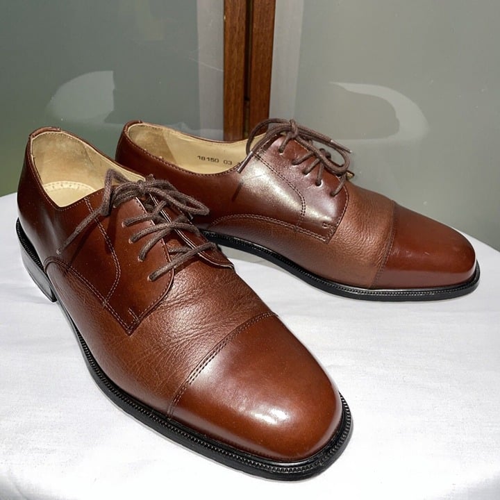 FLORSHEIM Men's Brown Two Tone Pebbled Leather Cap Toe Dress Shoe Oxford 10.5 D