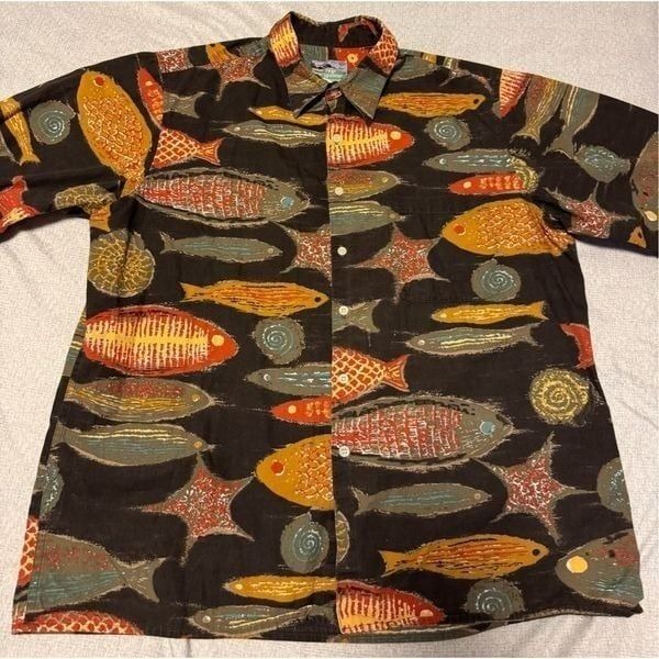 Reyn Spooner Size Large Fish Sea Shells Hawaiian Shirt Men