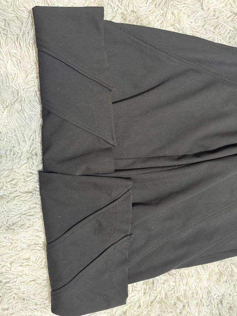 TUCK BAGGY PANTS – GOAT ESSENCE