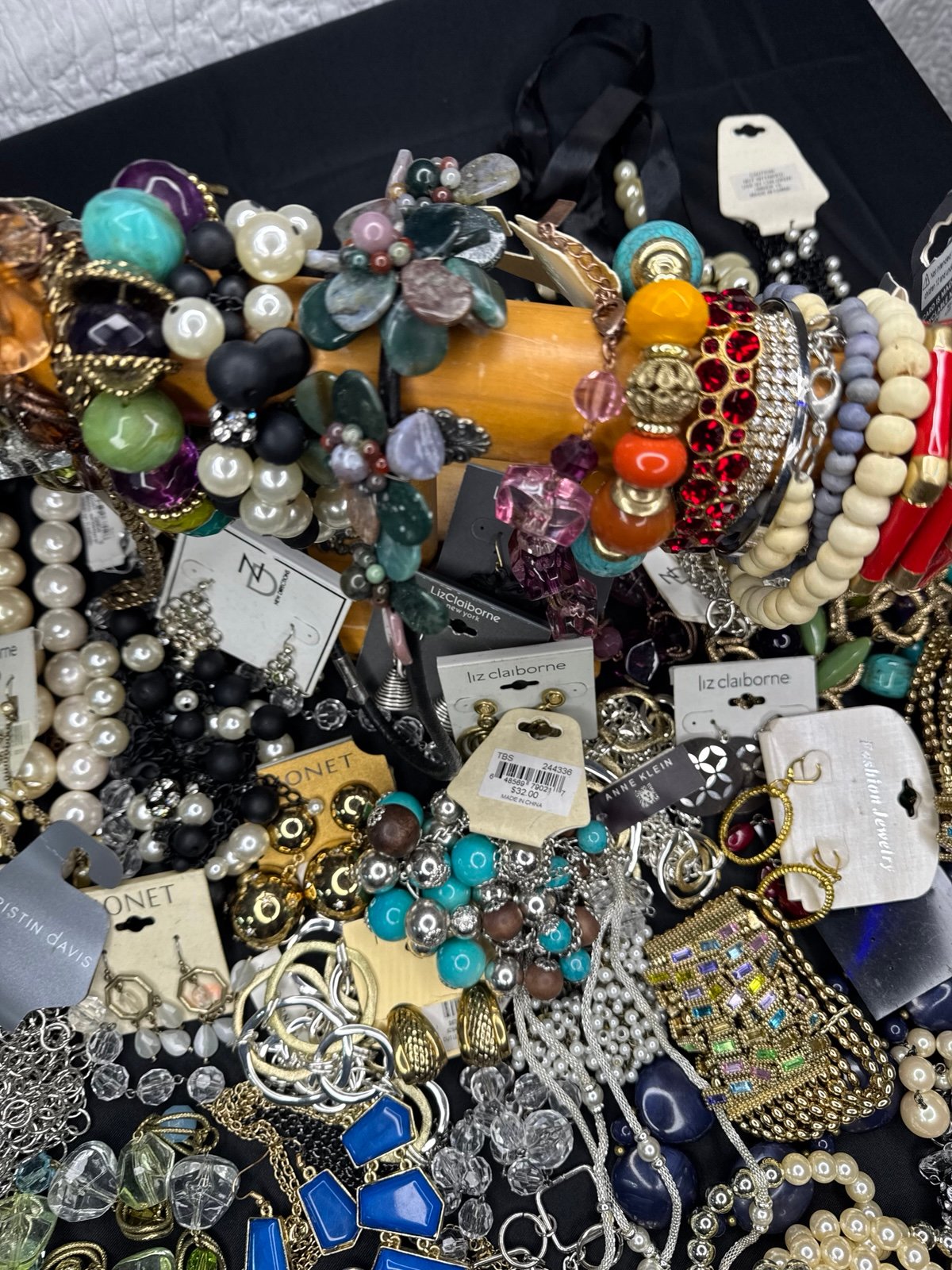 5LBS of JEWELRY, RETAIL over 500