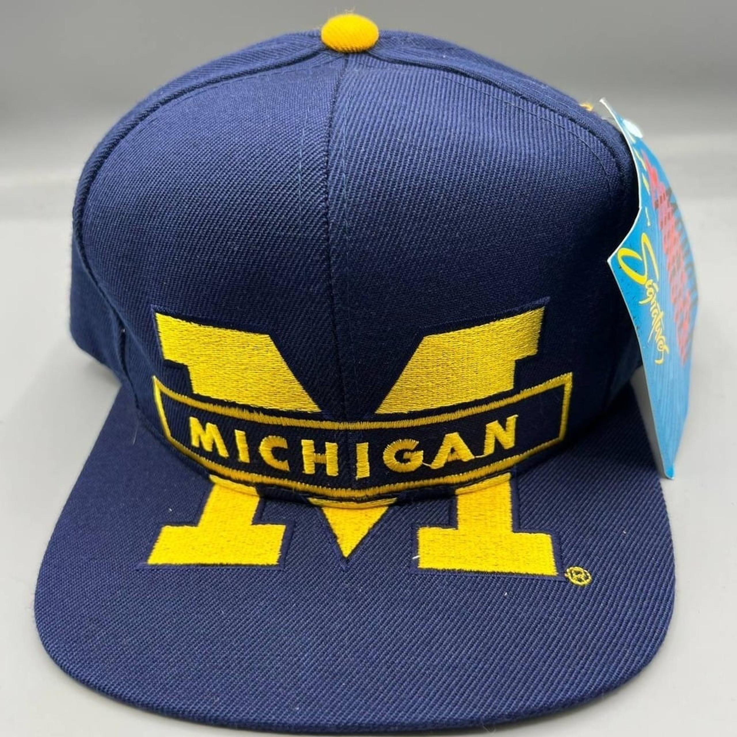 Vintage Michigan Wolverines Hat Men Blue Yellow Signatures Snap Back Cap New