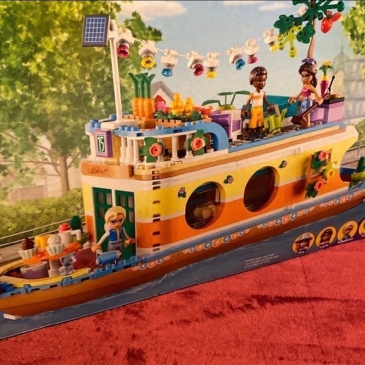New LEGO FRIENDS Carnal Houseboat 7+