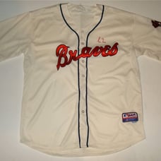 Greg Maddux Signed Braves Jersey!