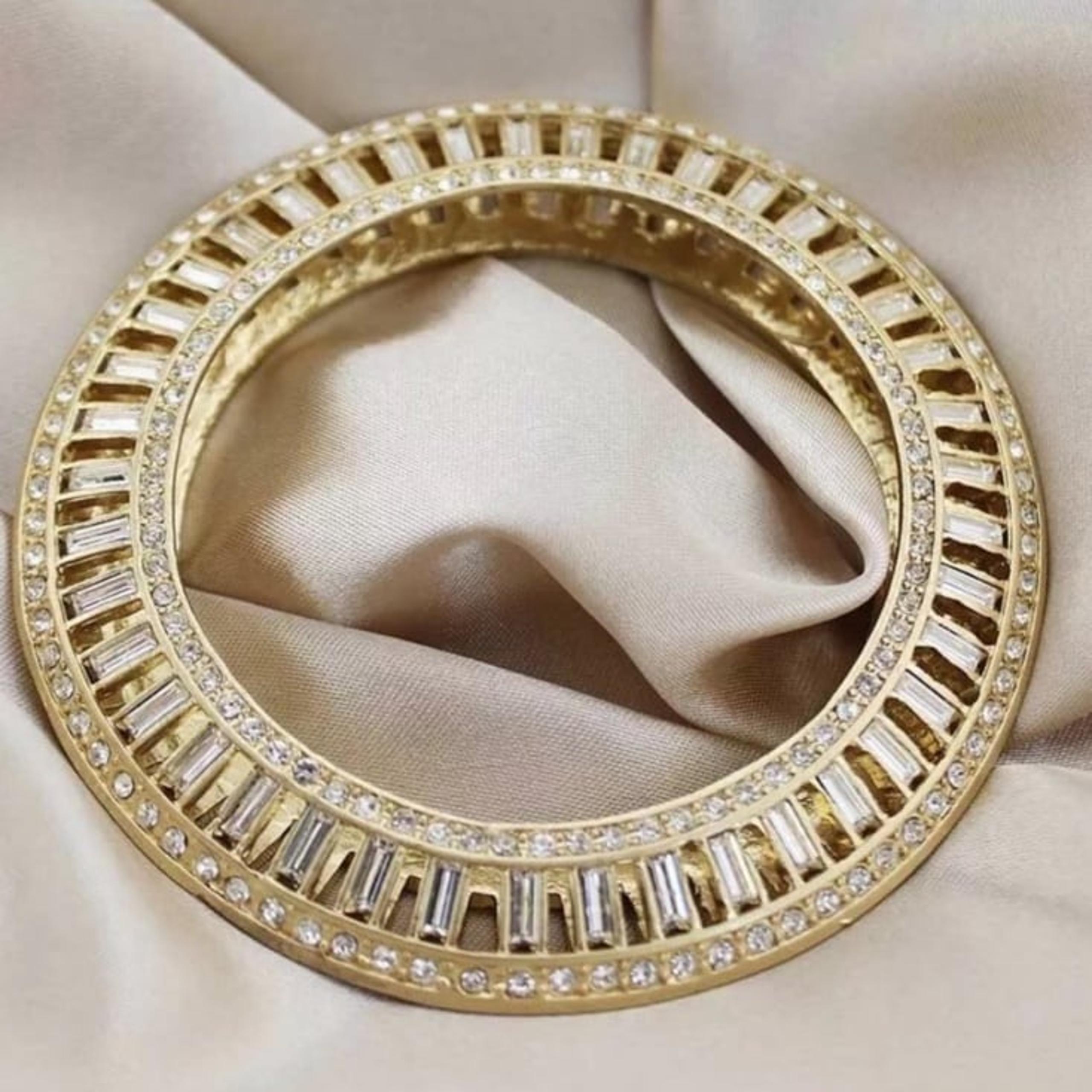 Collection Series Crest Bangle Gold - Lulu Frost