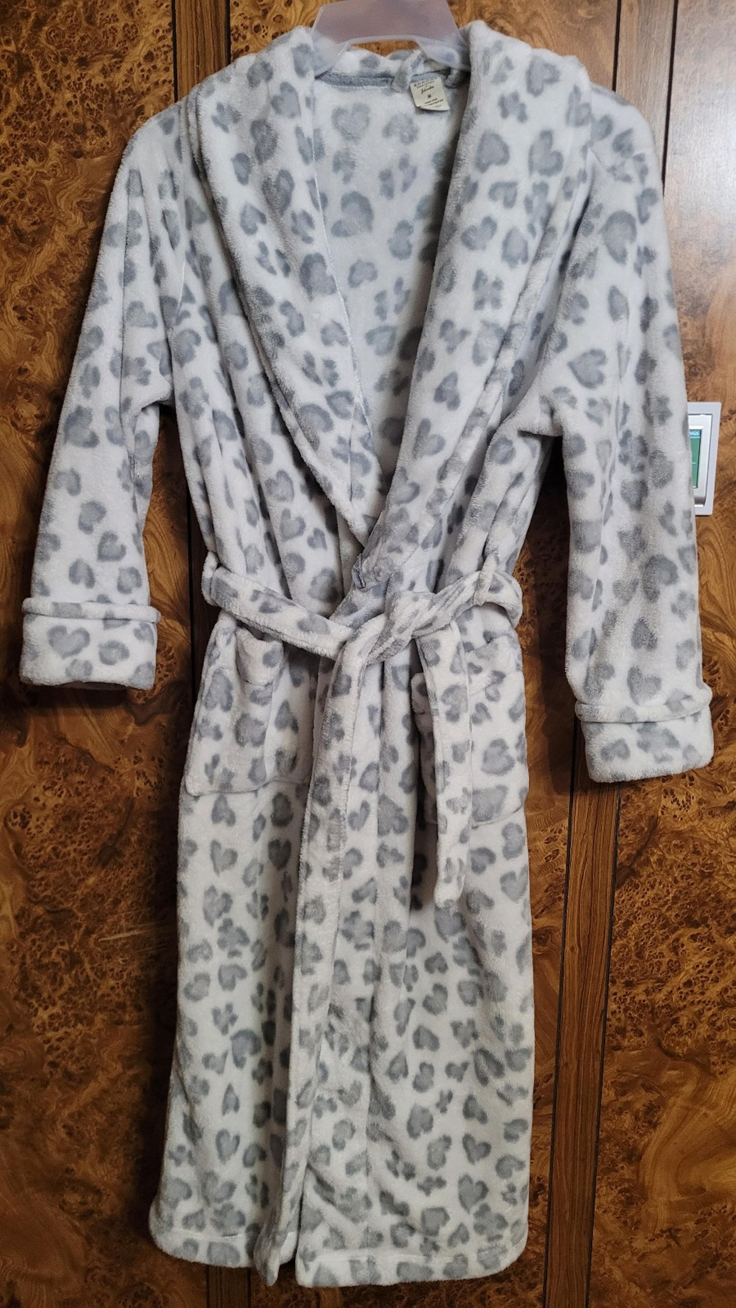 SONOMA women's long slv plush fleece robe knee lngth pockts animal print Grey M