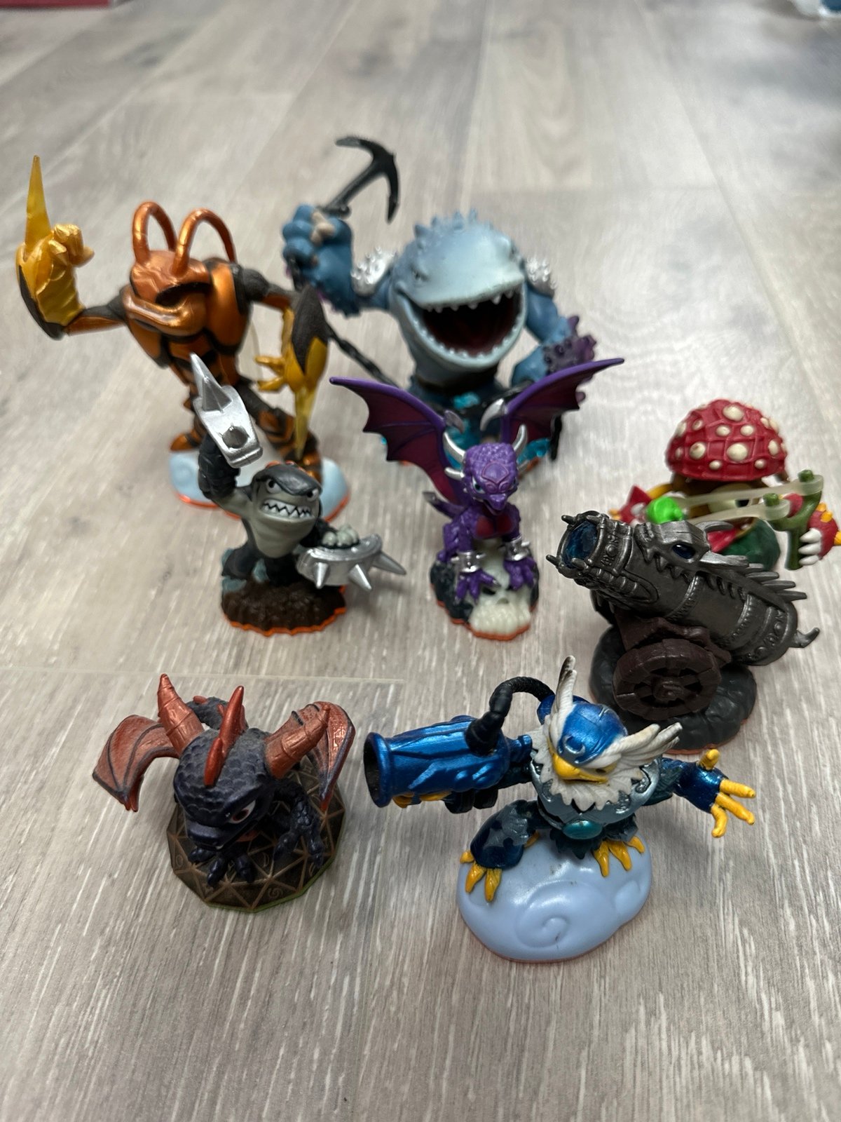 Skylanders Giants and Spyros adventure Pieces (Assorted)